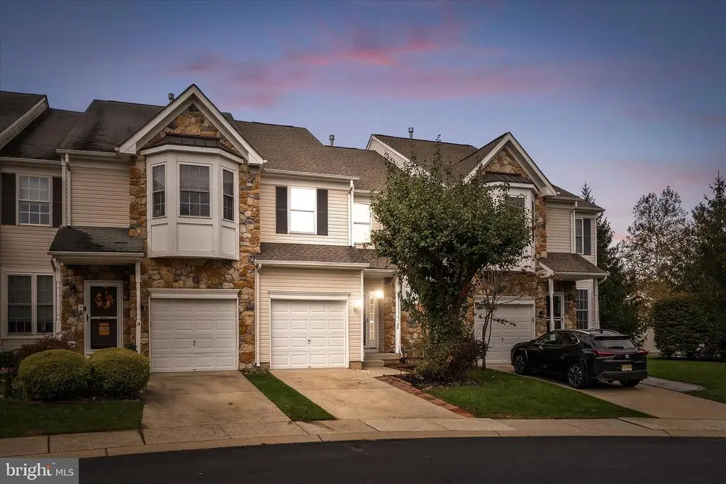 35 Farmington Ct, BORDENTOWN