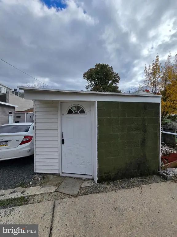 614 Minor St, READING