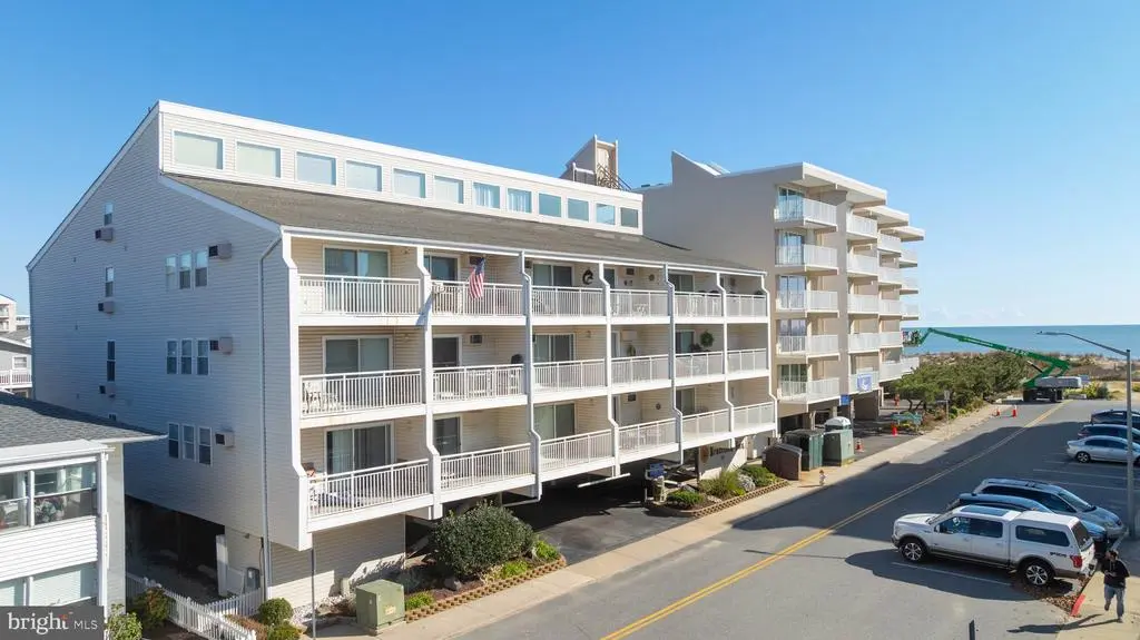 12 77th St #302, Ocean City