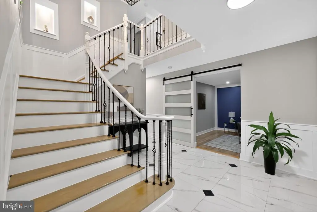 4 Downing Ln, VOORHEES