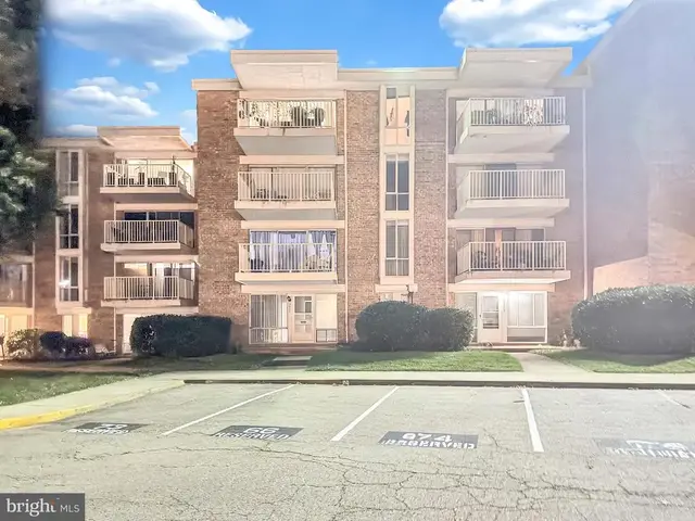 2607 Huntington Ave #65, Alexandria