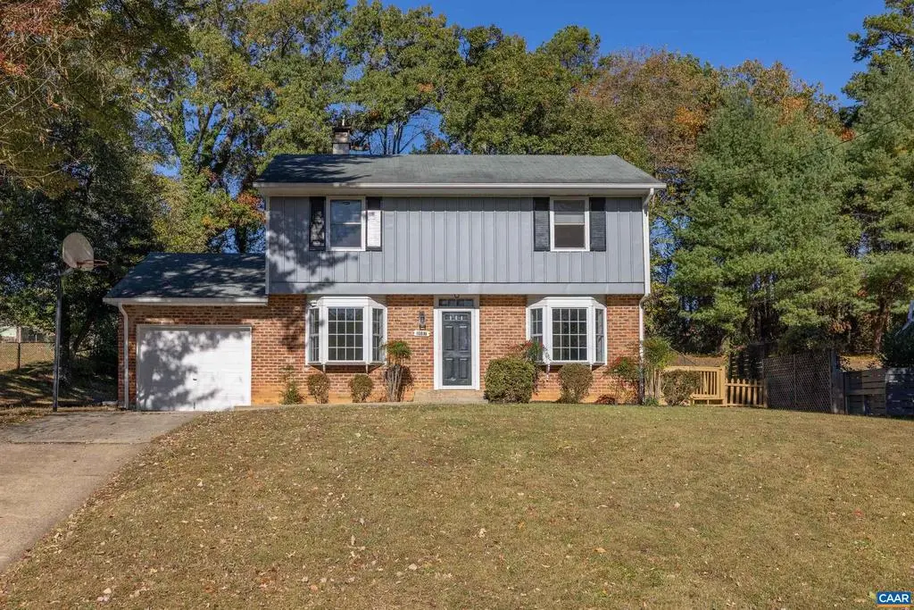 2627 Commonwealth Dr, CHARLOTTESVILLE