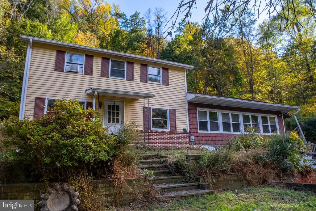 71 Woodbine Rd, LEWISTOWN