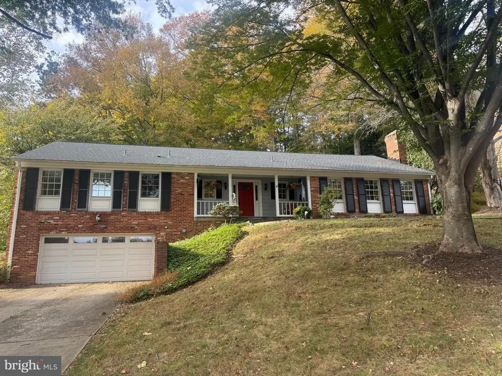 7004 Masters Dr, POTOMAC