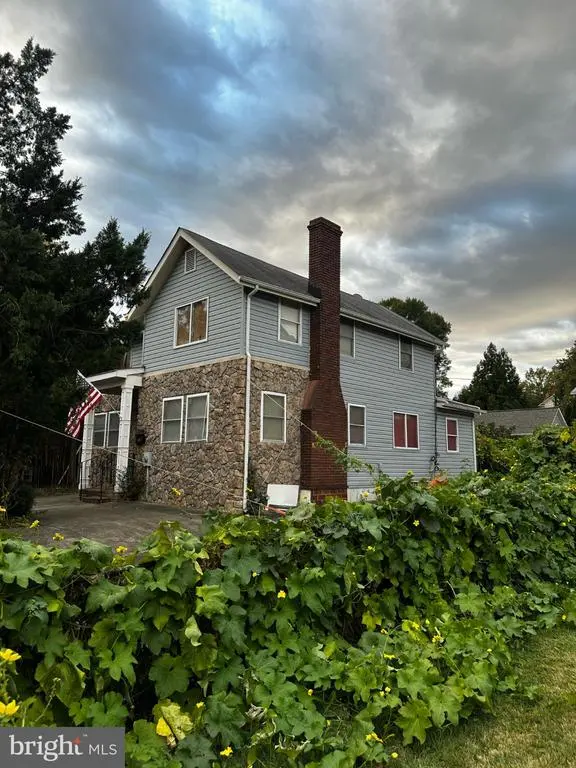 2506 S Eads St, ARLINGTON