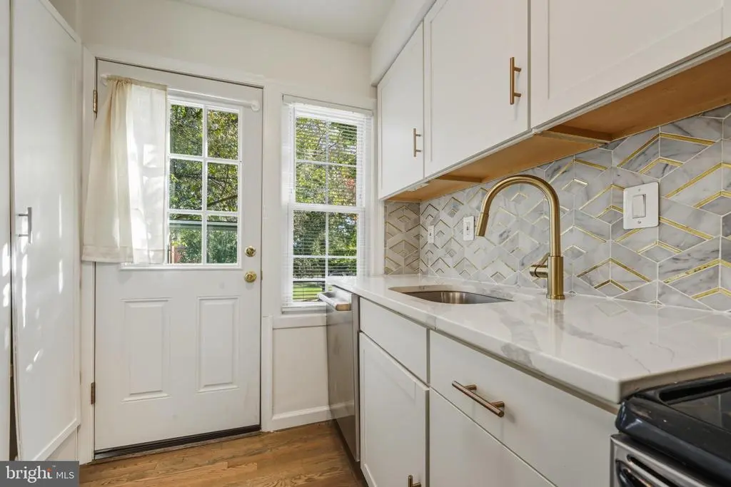 2110 Suitland Ter Se, WASHINGTON