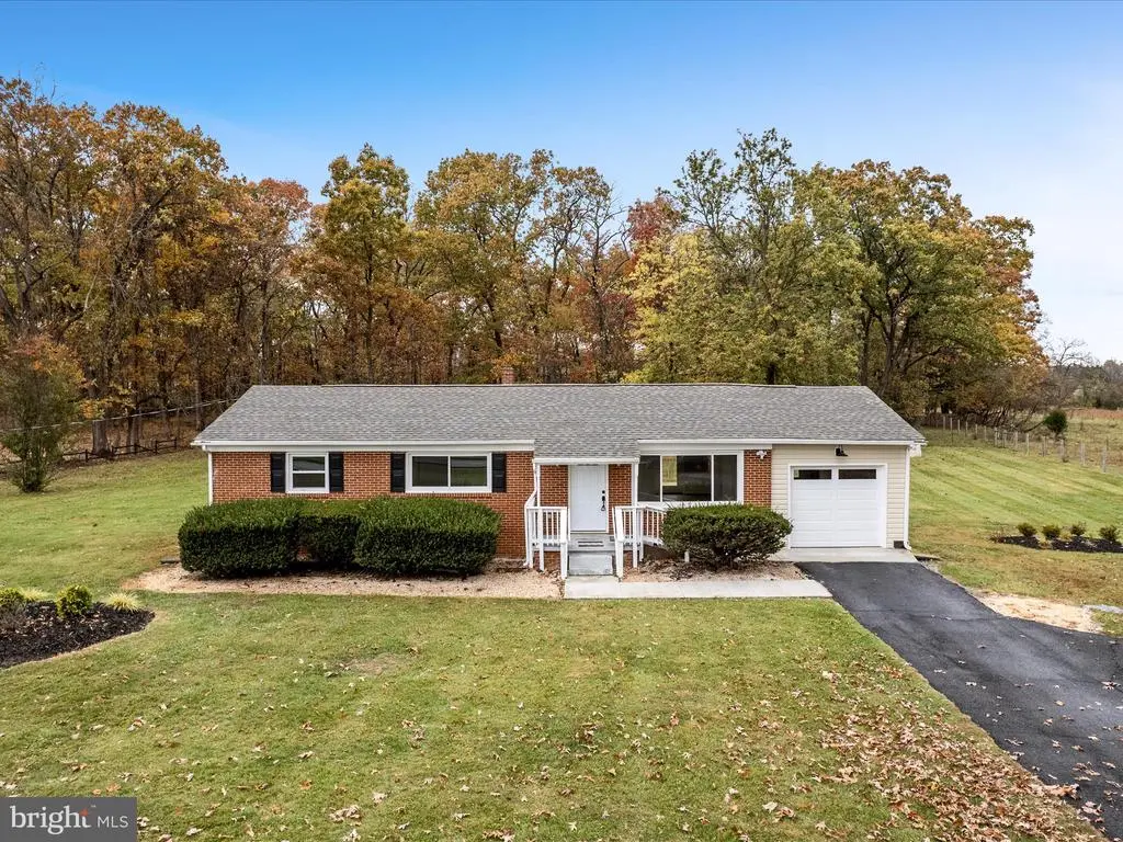 2311 Summit Point Rd, Summit Point