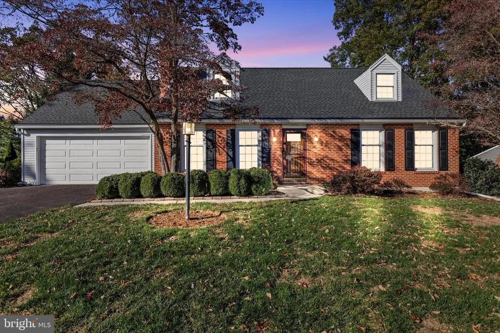 52 Fairway Dr, CAMP HILL