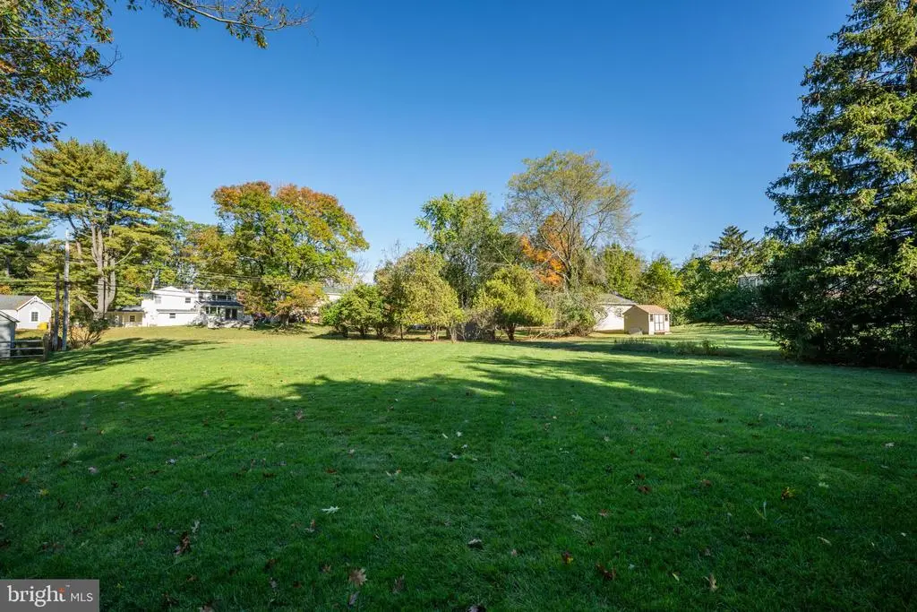 312 E Mill Rd, FLOURTOWN