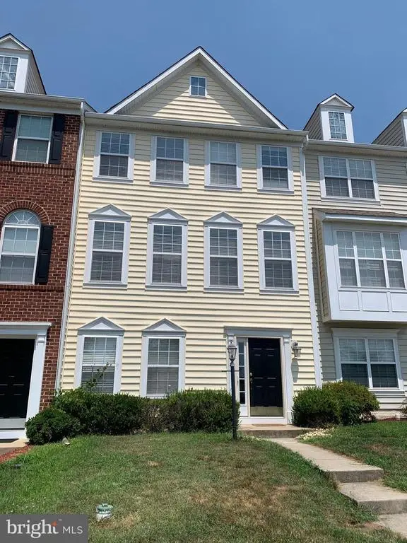 314 E Wainscot Dr, New Market