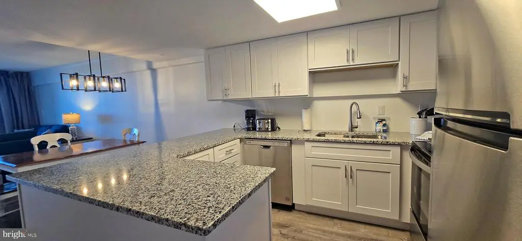 302 32nd St #106, OCEAN CITY