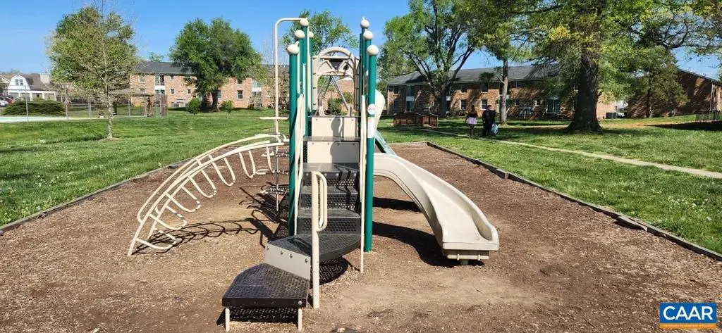 1750 Rosser Ave #44 Brandon Ladd Circ, WAYNESBORO