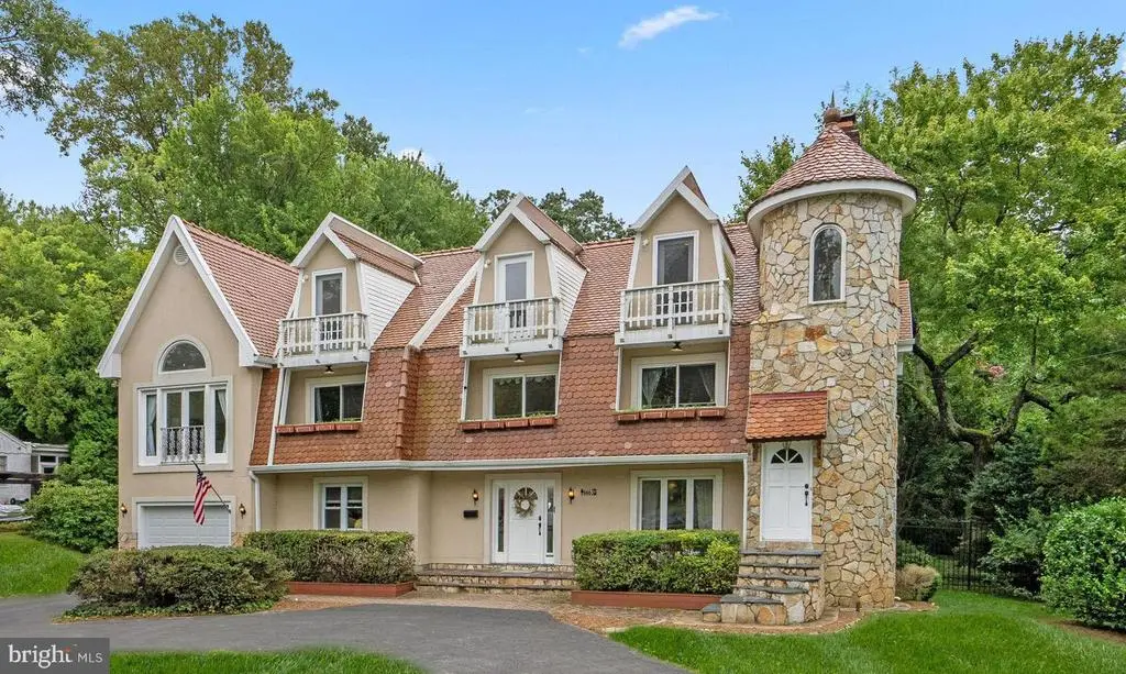 6663 Kennedy Ln, FALLS CHURCH