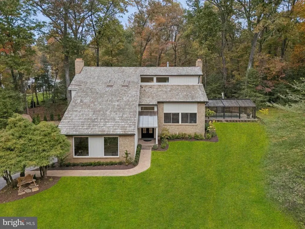 11000 Oakton Woods Way, OAKTON