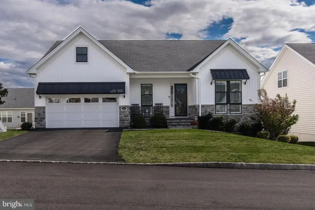 505 Galleria St, DRESHER