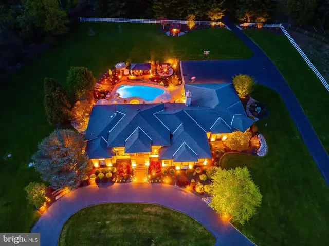 127 Fairhill School Rd, Hilltown