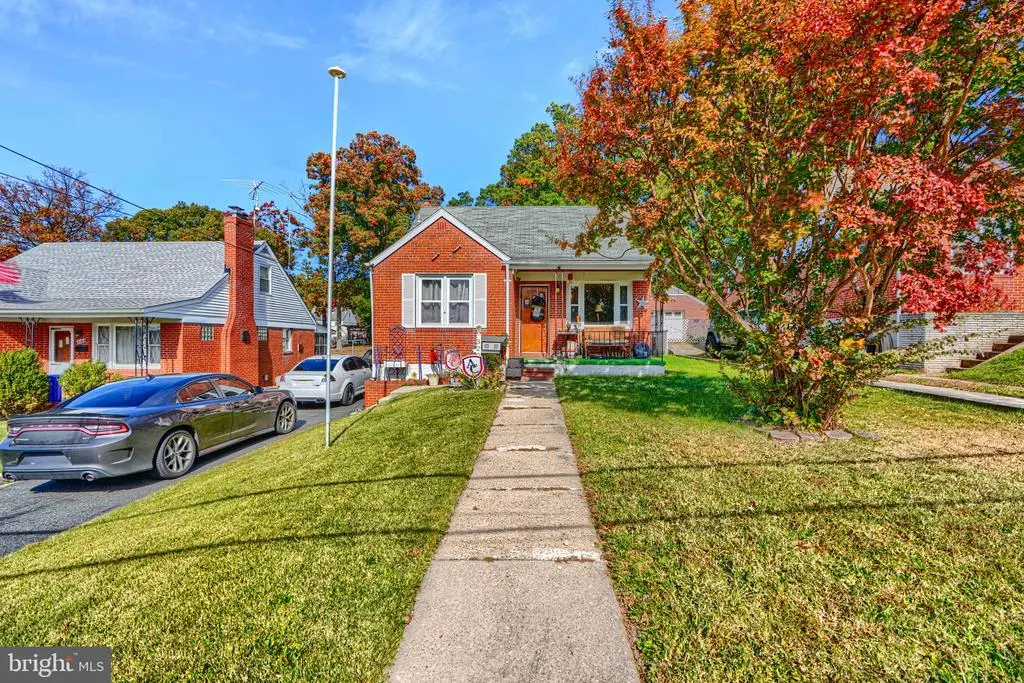 320 Savannah Rd, Essex