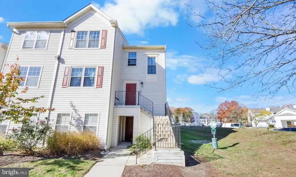 10-l Sandstone Ct, Annapolis