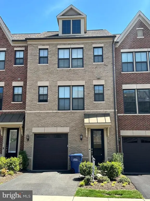 3697 Ambrose Hills Rd, FALLS CHURCH