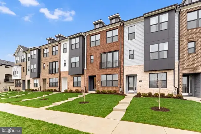 5016 Henry King Way #20f, Bowie