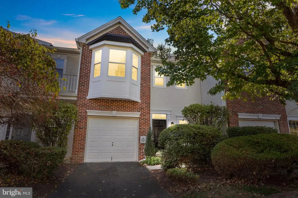 4 Tankard Ln, WASHINGTON CROSSING