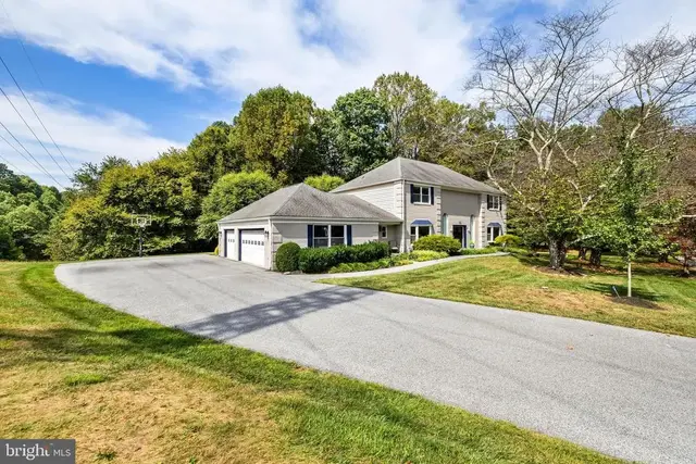 20 Highfield Ct, Cockeysville