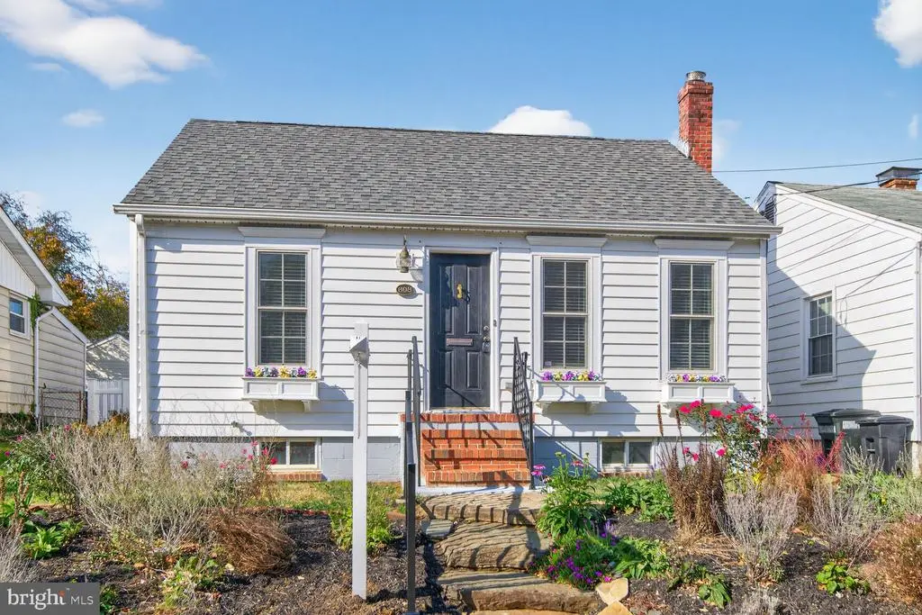 808 Carrollton Ave, Annapolis