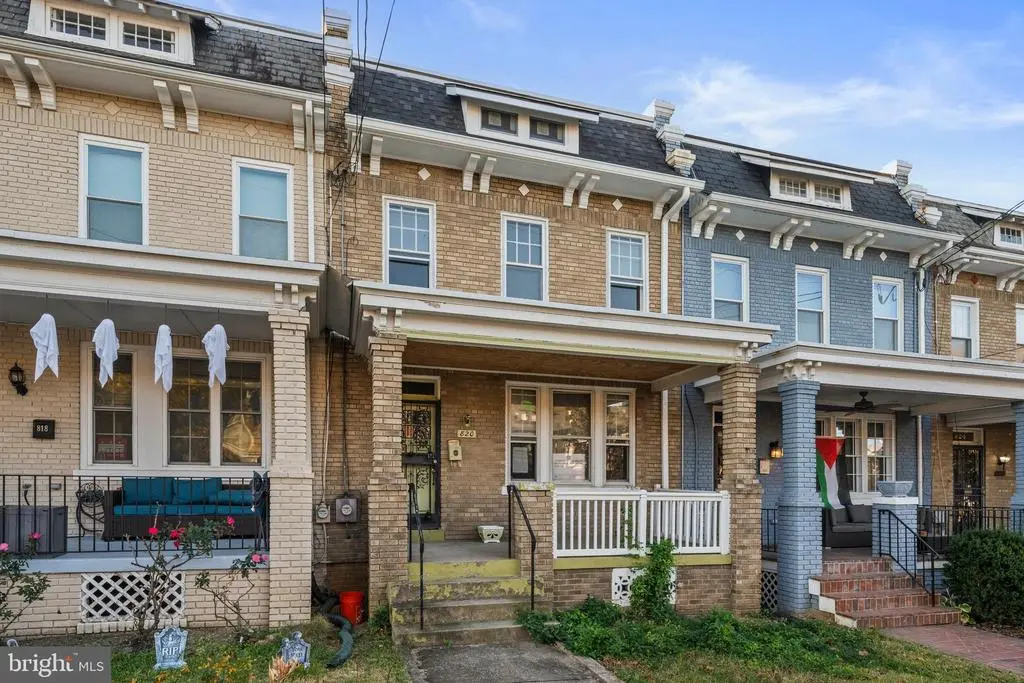 820 Emerson St Nw, WASHINGTON