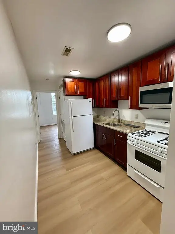 3227 Turner St #2, PHILADELPHIA