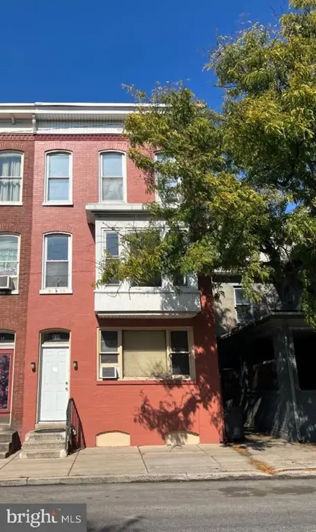 819 E Market St #2, York