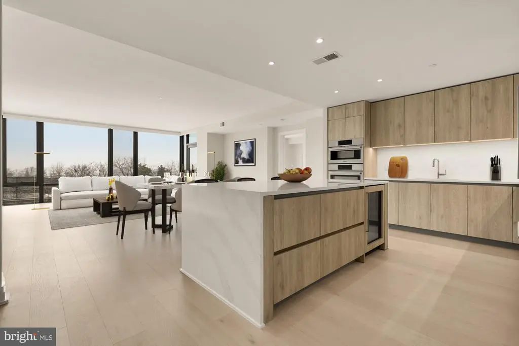 1201 N Royal St #206, ALEXANDRIA