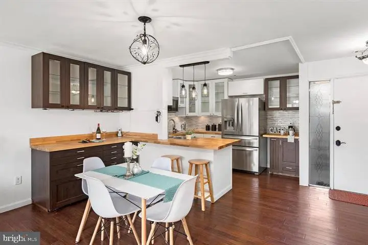 1643 Fendall Ct #60, Crofton