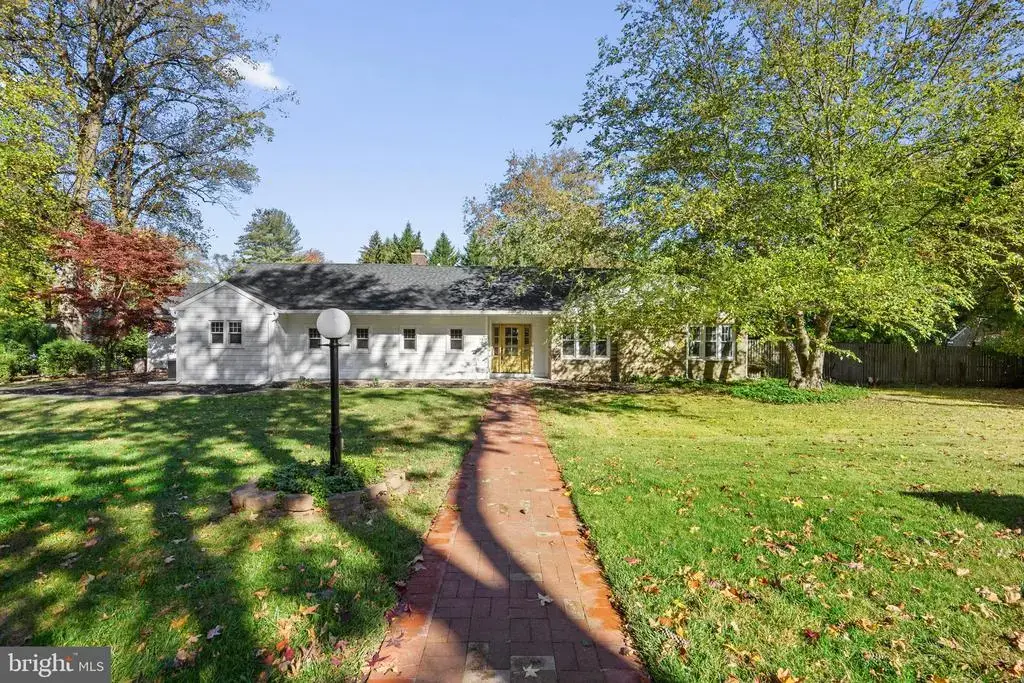 1016 Evergreen Rd, YARDLEY