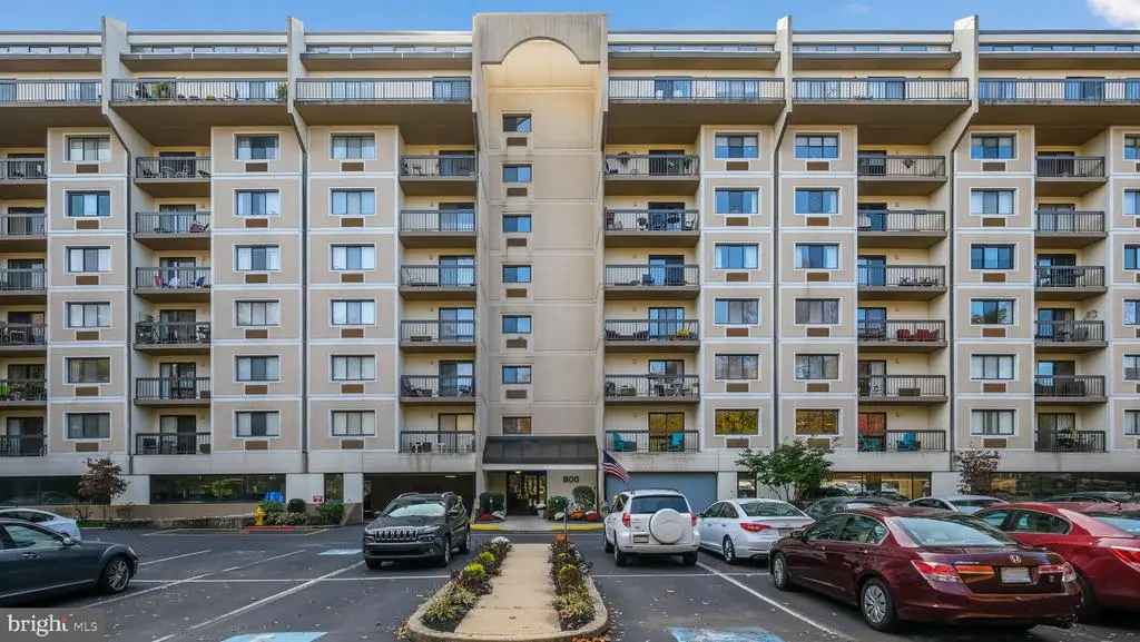 800 Avondale Rd #7p, WALLINGFORD