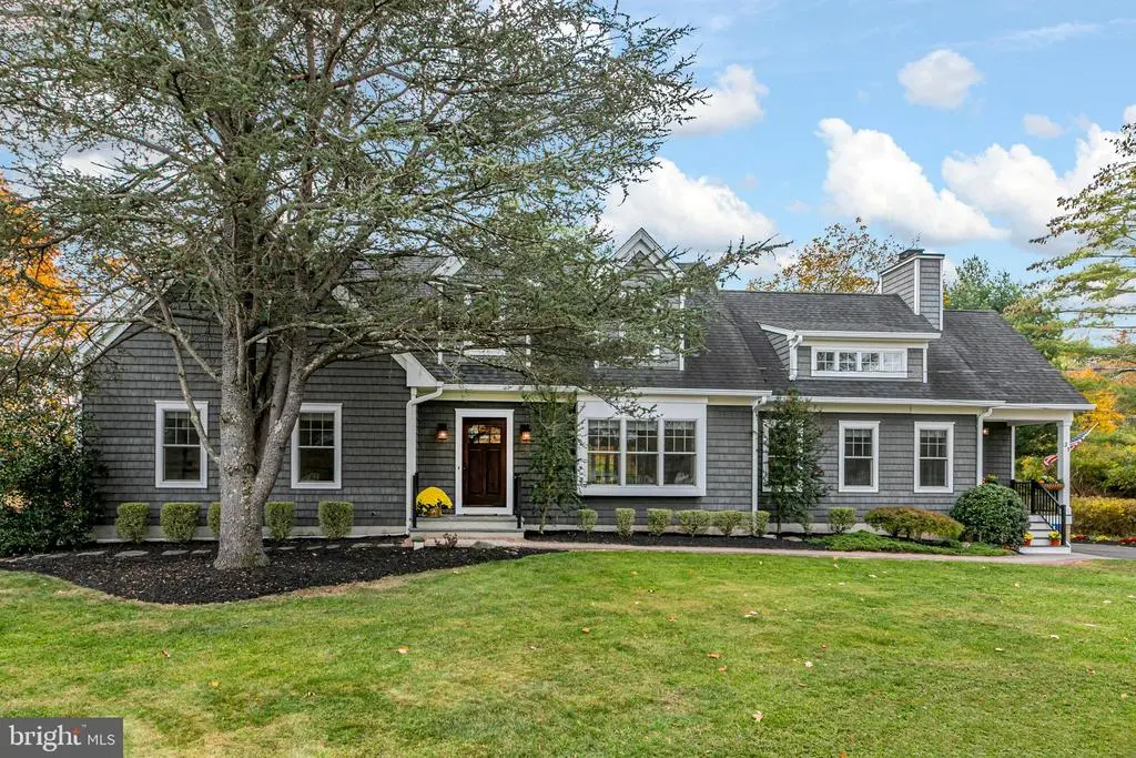 31 Marian Dr, BELLE MEAD