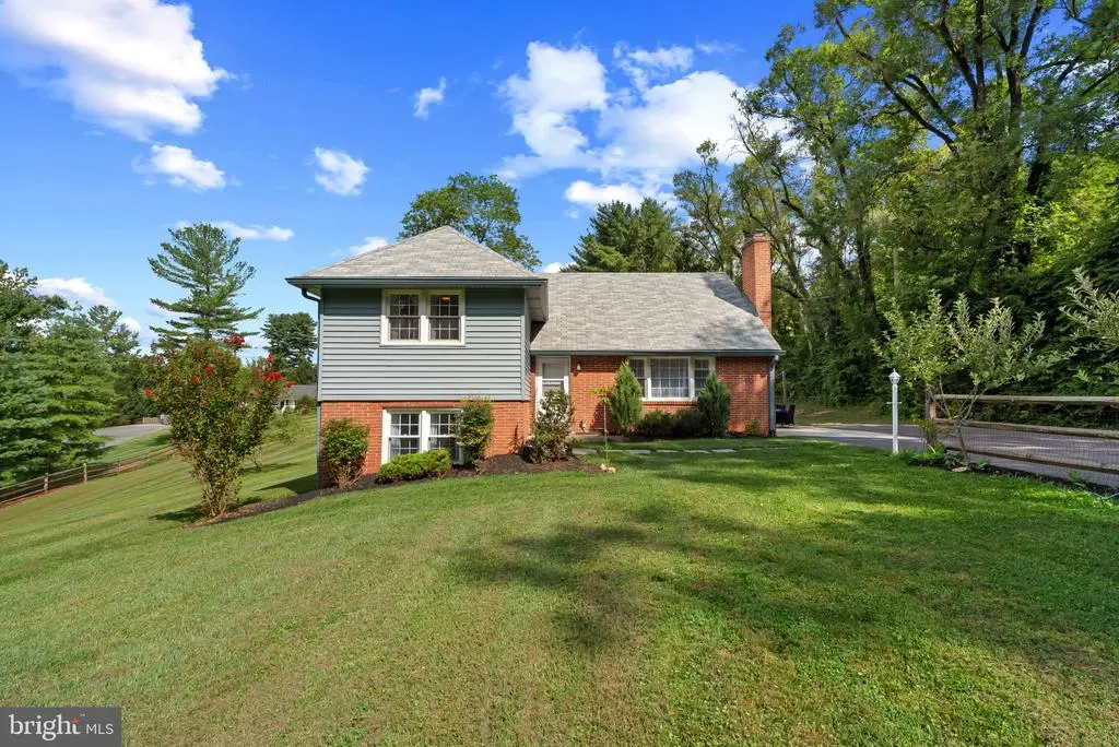 6962 Pindell School Rd, FULTON