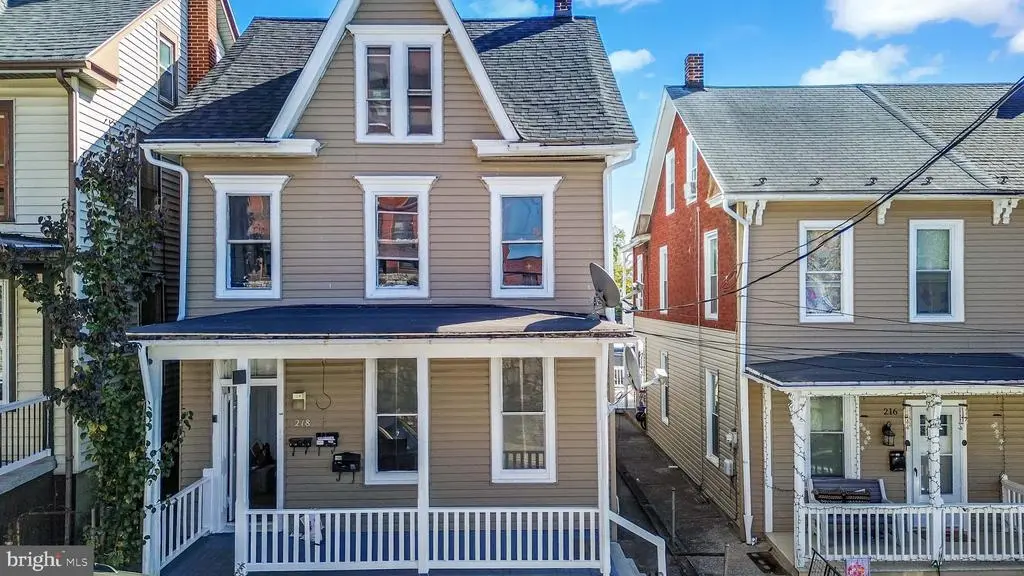 218 Elm St, STEELTON