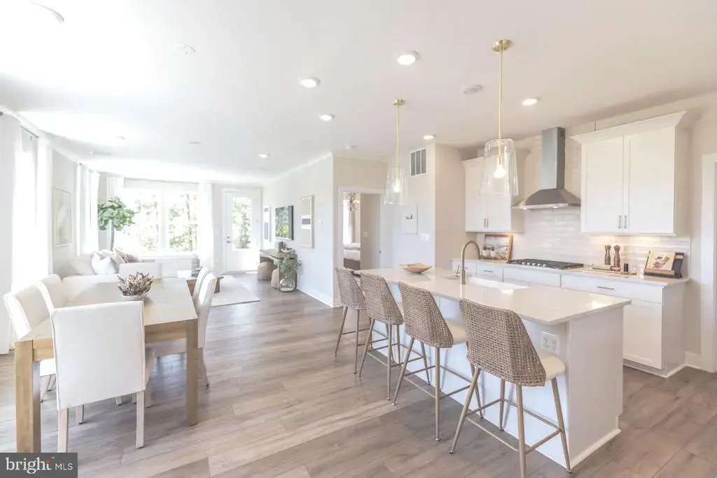 346 Gallagher Dr, ocean view