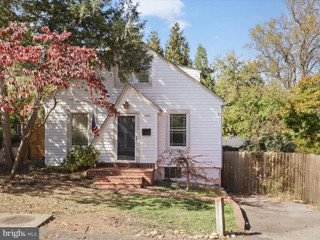 3851 2nd St N, ARLINGTON