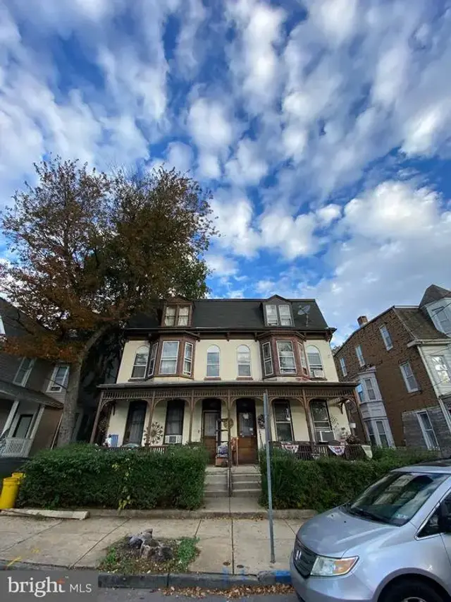 129 Hamilton Ave, York