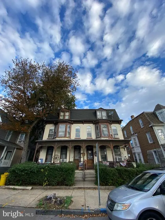 129 Hamilton Ave, YORK