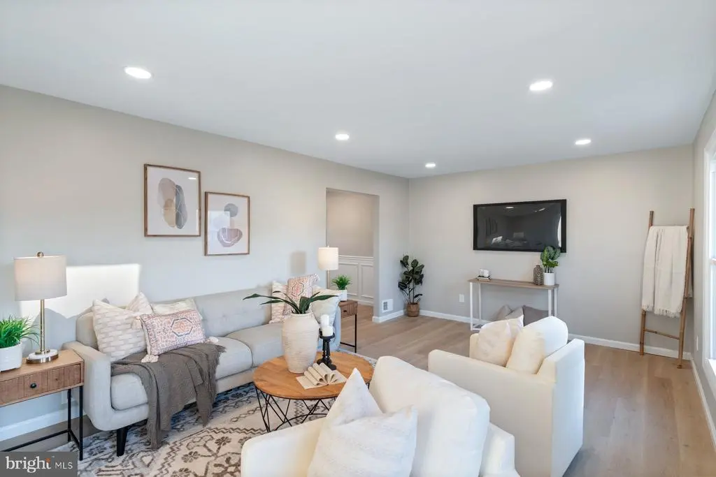 1805 Harbinger Trl, Edgewood