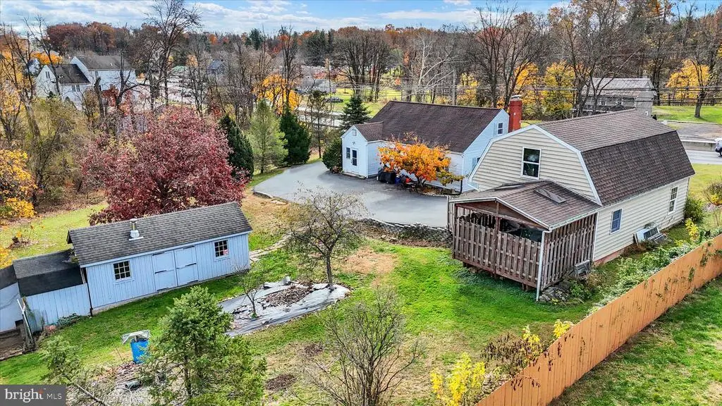 6221 W Perkiomen Ave, BIRDSBORO