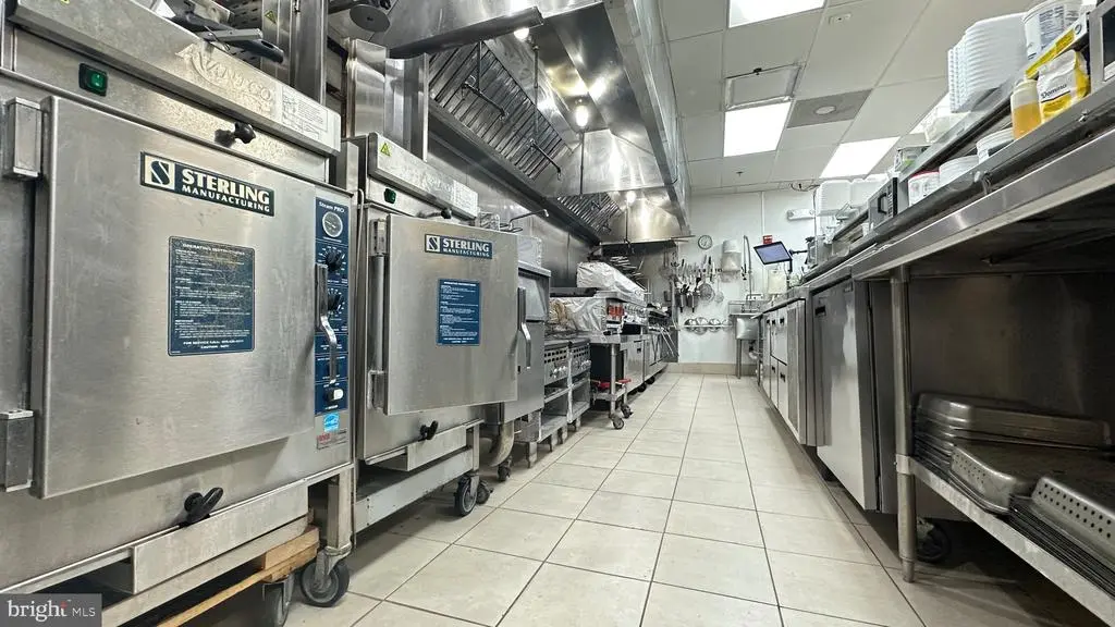 210 Swamp Fox Rd, ALEXANDRIA