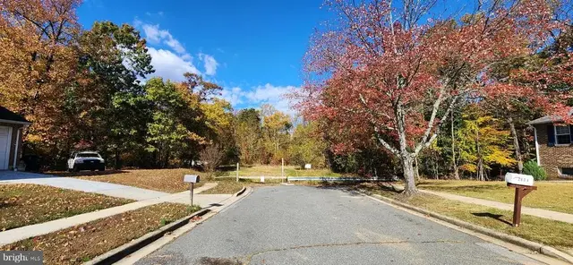 2602 John A Thompson Rd, Temple Hills