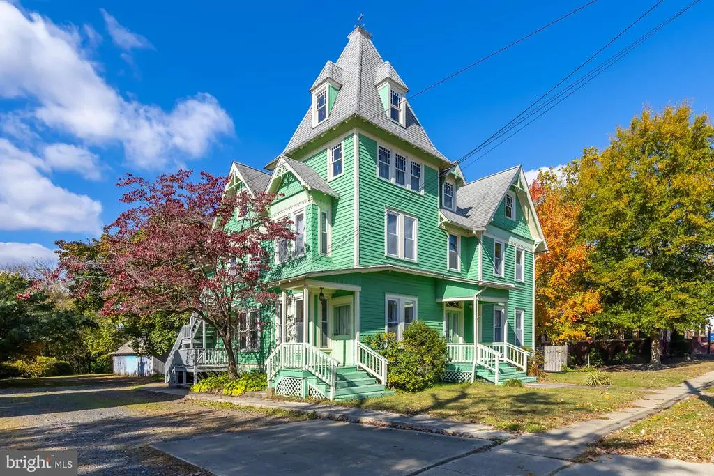 68 N Main St, MULLICA HILL