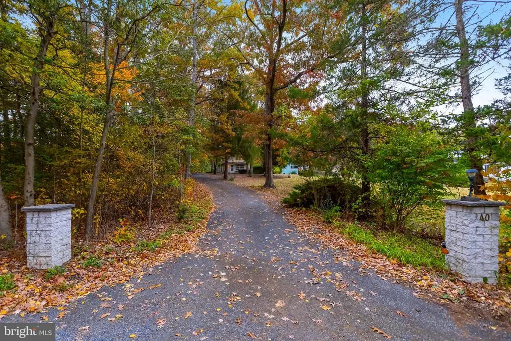 40-42 Spillway Dr, Alloway