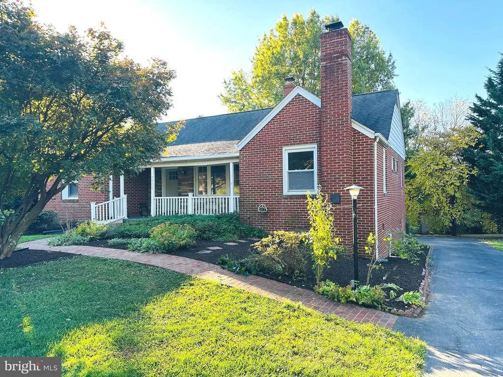 9800 Beall Ave, Damascus