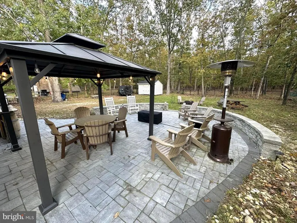 405 Massachusetts Rd, BROWNS MILLS