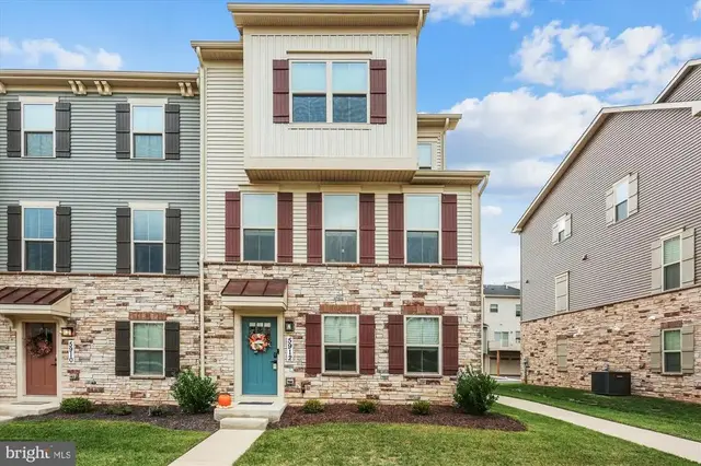 5912 Garden Walk Dr, Frederick